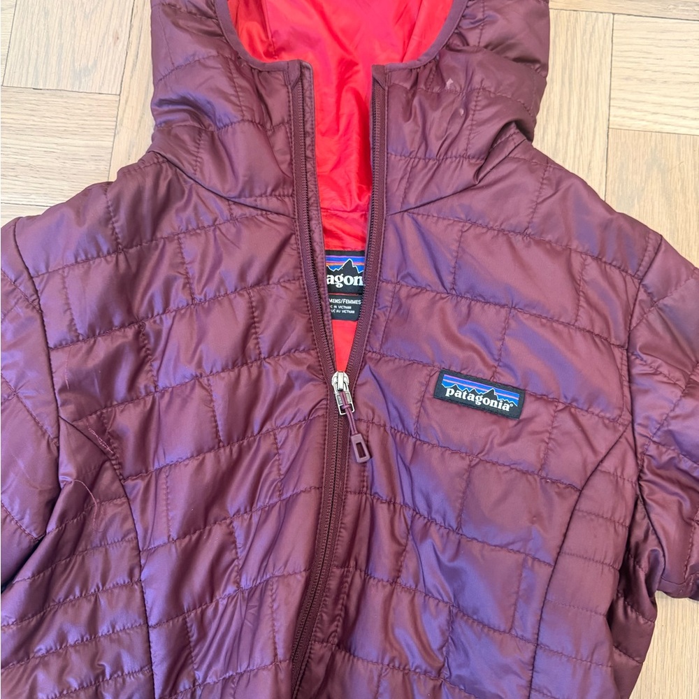 Patagonia Women's Hooded Quilted Jacket - Burgundy and Red - Picture 2 of 4